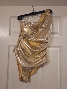 Metallic Gold One-Shoulder Cutout Swimsuit